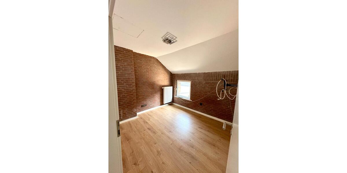 Reihenhaus Aachen Aachen-Mitte - 3 Zimmer, 75 m&sup2;, 195.000&euro; | Angebot:26022336