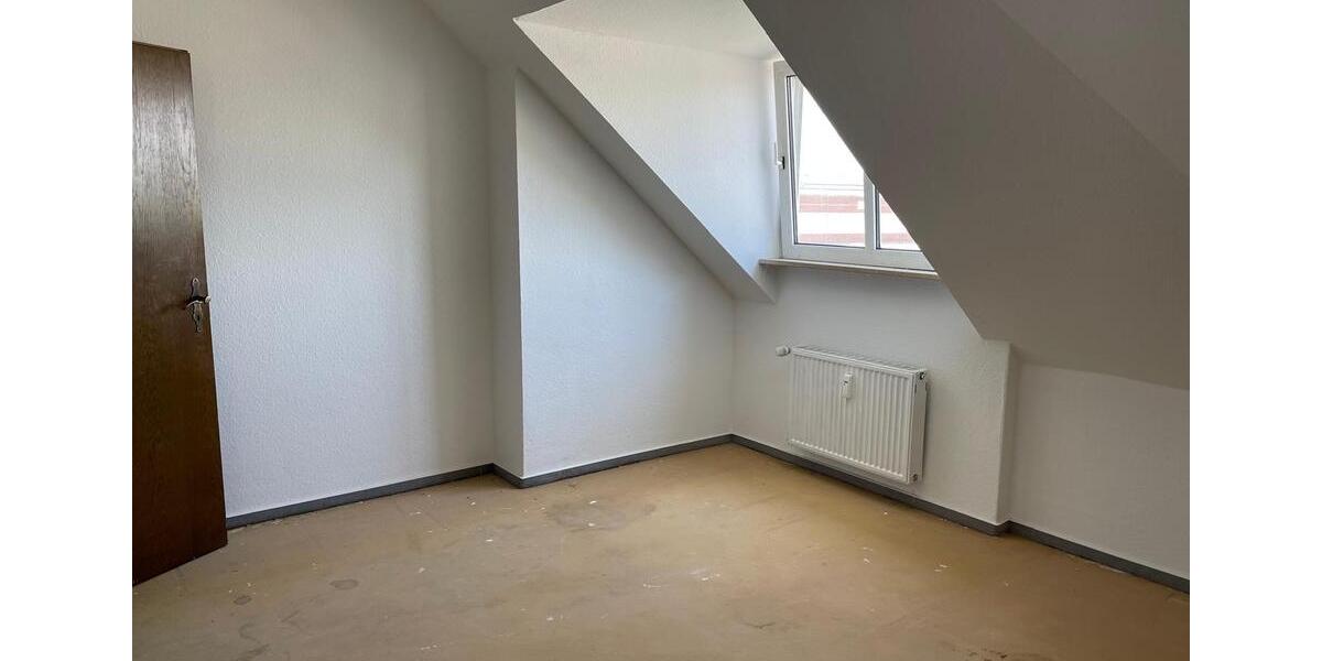 Etagenwohnung Stolberg (Rheinland) - 2 Zimmer, 100 m&sup2;, 850&euro; | Angebot:25478924