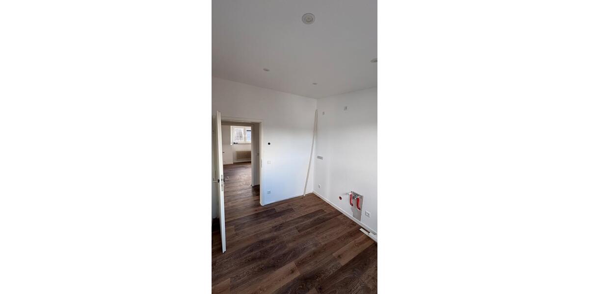 Dachgeschoßwohnung Bergheim Ahe - 3 Zimmer, 1.240&euro; | Angebot:25858683