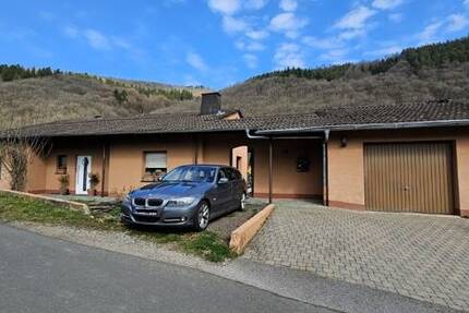 Haus Simmerath Dedenborn - 6 Zimmer, 228 m&sup2;, 395.000&euro; | Angebot:26029910