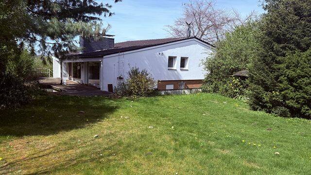 Einfamilienhaus Erftstadt Bliesheim - 7 Zimmer, 185 m&sup2;, 590.000&euro; | Angebot:26161078
