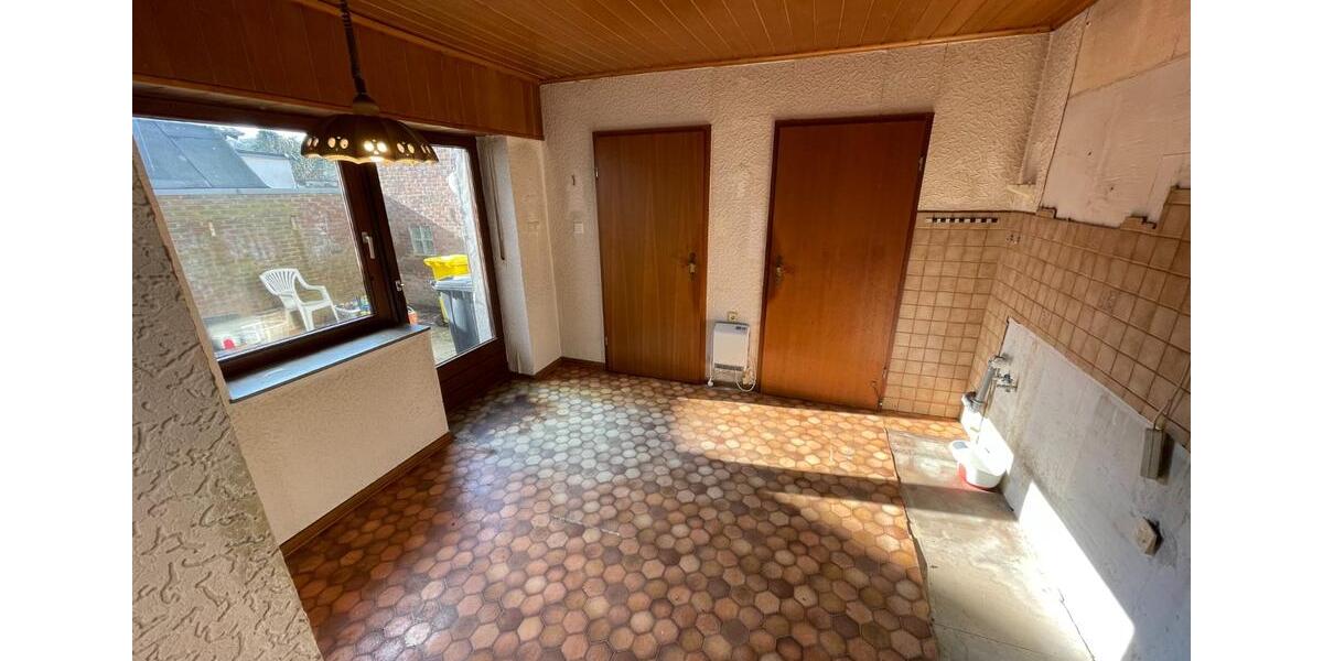 Reihenhaus Eschweiler - 6 Zimmer, 100 m&sup2;, 219.000&euro; | Angebot:25285888