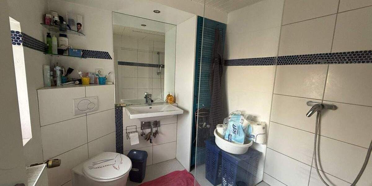 Reihenmittelhaus Eschweiler - 3 Zimmer, 66 m&sup2;, 120.000&euro; | Angebot:25743224