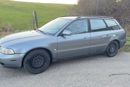 Audi A4 310.000 km 699 &euro; Kall 53925