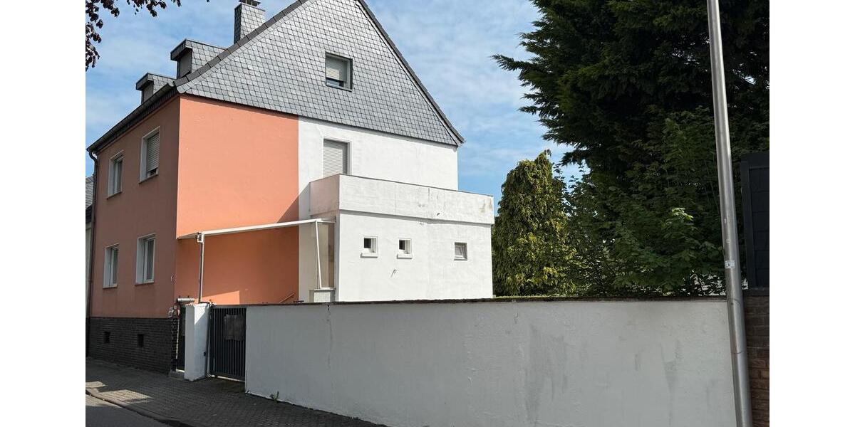 Doppelhaushälfte Düren - 7 Zimmer, 150 m&sup2;, 399.000&euro; | Angebot:26000883