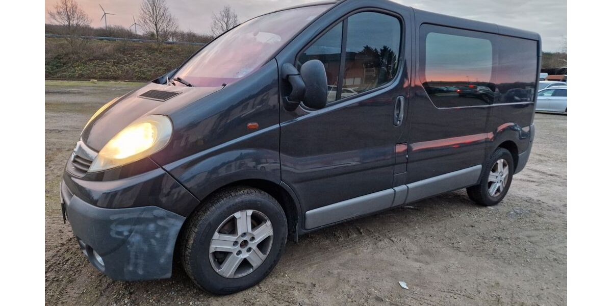Opel Vivaro 222.000 km 5.999 &euro; Eschweiler 52249