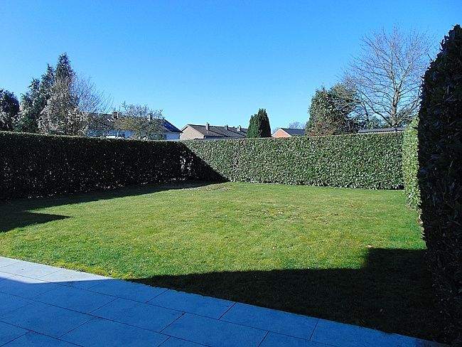 Einfamilienhaus Bedburg Kaster - 8 Zimmer, 170 m&sup2;, 429.000&euro; | Angebot:25877340