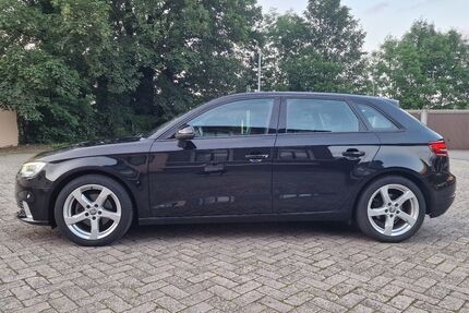 Audi A3 180.000 km 13.290 &euro; Aachen 52074