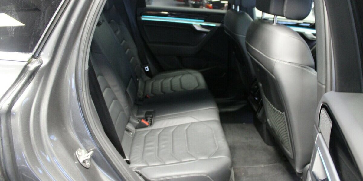 VW Touareg 3.0 V6 TDI 4Motion DPF Automatik 115.440 km 35.980 &euro; Euskirchen 53881