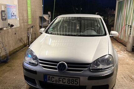 VW Golf 211.000 km 3.400 &euro; Eschweiler 52249