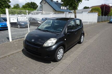 Daihatsu Sirion 89.000 km 2.200 &euro; Übach-Palenberg 52531