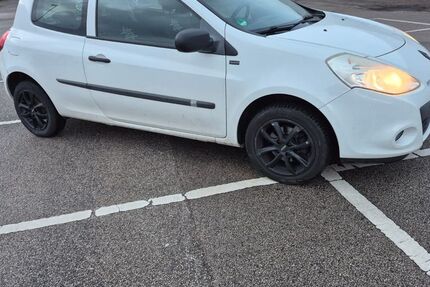 Renault Clio 200.600 km 1.545 &euro; Zülpich 53909