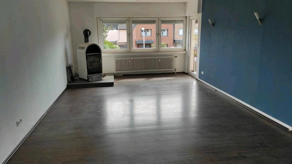 Etagenwohnung Düren Mariaweiler-Hoven - 4 Zimmer, 120 m&sup2;, 1.400&euro; | Angebot:26414716
