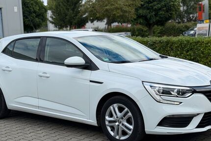 Renault Megane 112.301 km 8.500 &euro; Alsdorf 52477