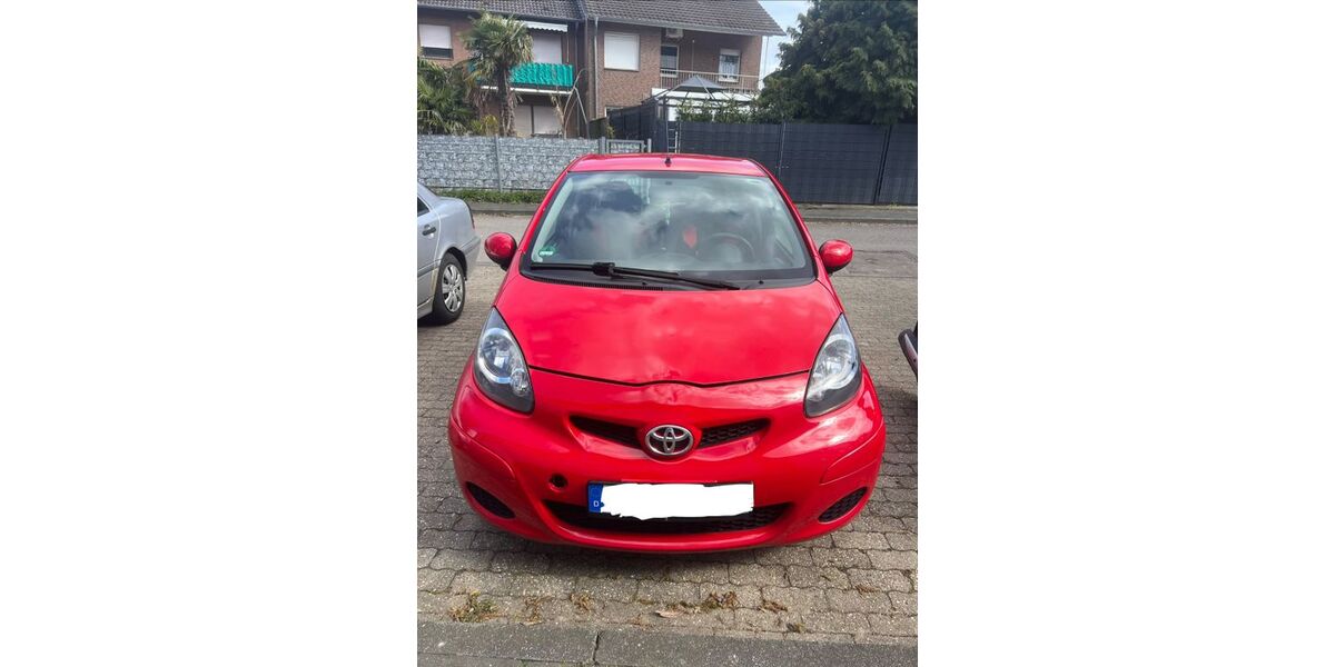 Toyota Aygo (X) 77.777 km 3.400 &euro; Linnich 52441