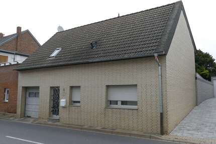Haus Merzenich-Golzheim Golzheim - 4 Zimmer, 148 m&sup2;, 249.000&euro; | Angebot:23179386