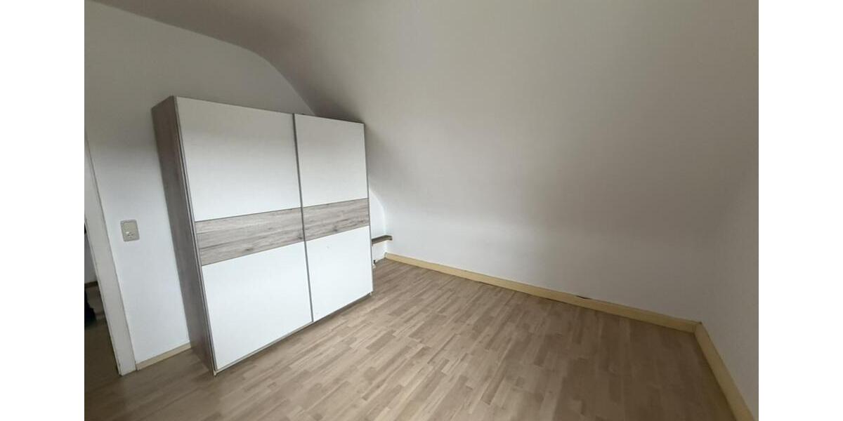 Etagenwohnung Aachen Aachen-Mitte - 4 Zimmer, 5 m&sup2;, 900&euro; | Angebot:25807121