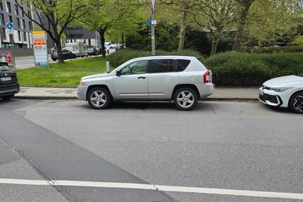 Jeep Compass 198.000 km 3.999 &euro; Aachen 52072