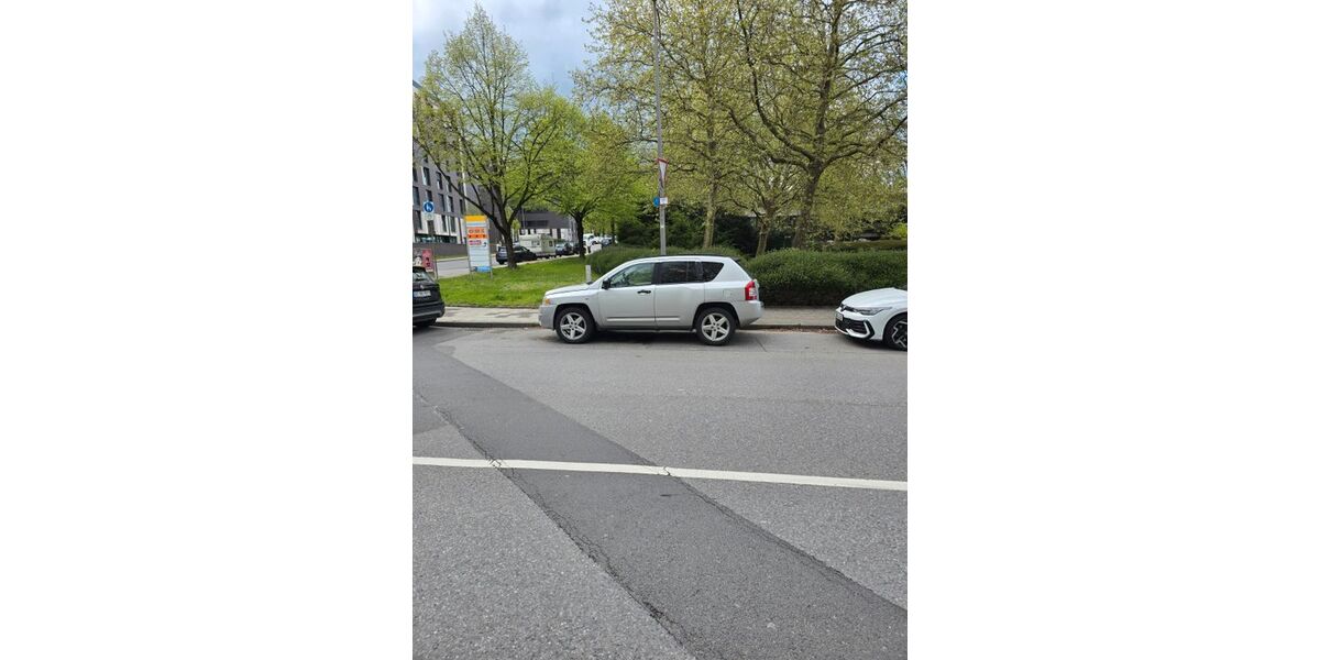 Jeep Compass 198.000 km 3.999 &euro; Aachen 52072
