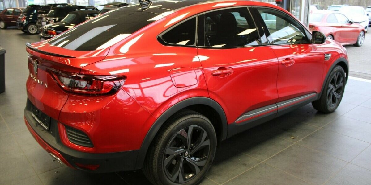 Renault Arkana TCe RS Line 160 EDC 18.470 km 23.980 &euro; Euskirchen 53881