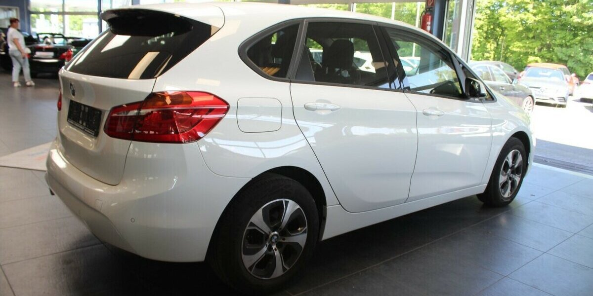 BMW 216 Active Tourer - Navi - SHZ - PDC - 1.HAND - 61.830 km 15.480 &euro; Euskirchen 53881
