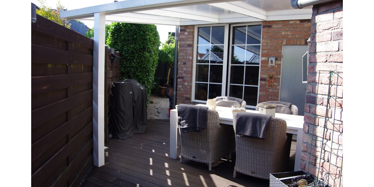 Kohlscheid – Einzugsfertiges, modernes und vollmöbliertes Einfamilienhaus mit Pool und Saunahaus - Reihenendhaus Herzogenrath | Angebot:25944756