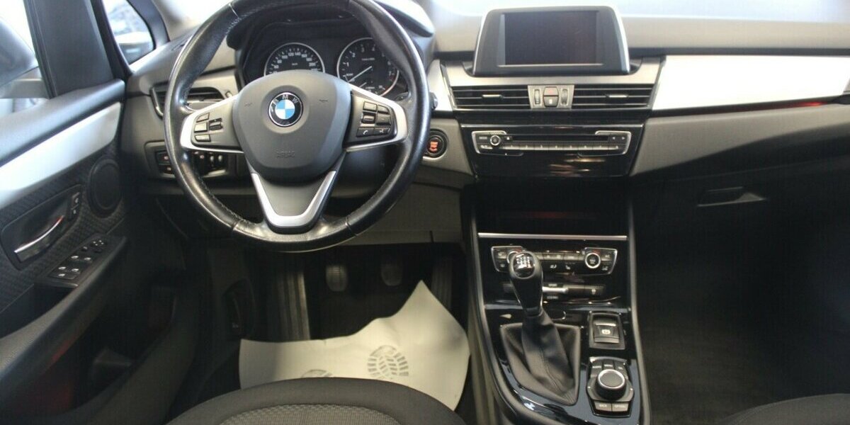 BMW 216 Gran Tourer Advantage - 7-Sitzer - 125.300 km 10.980 &euro; Euskirchen 53881