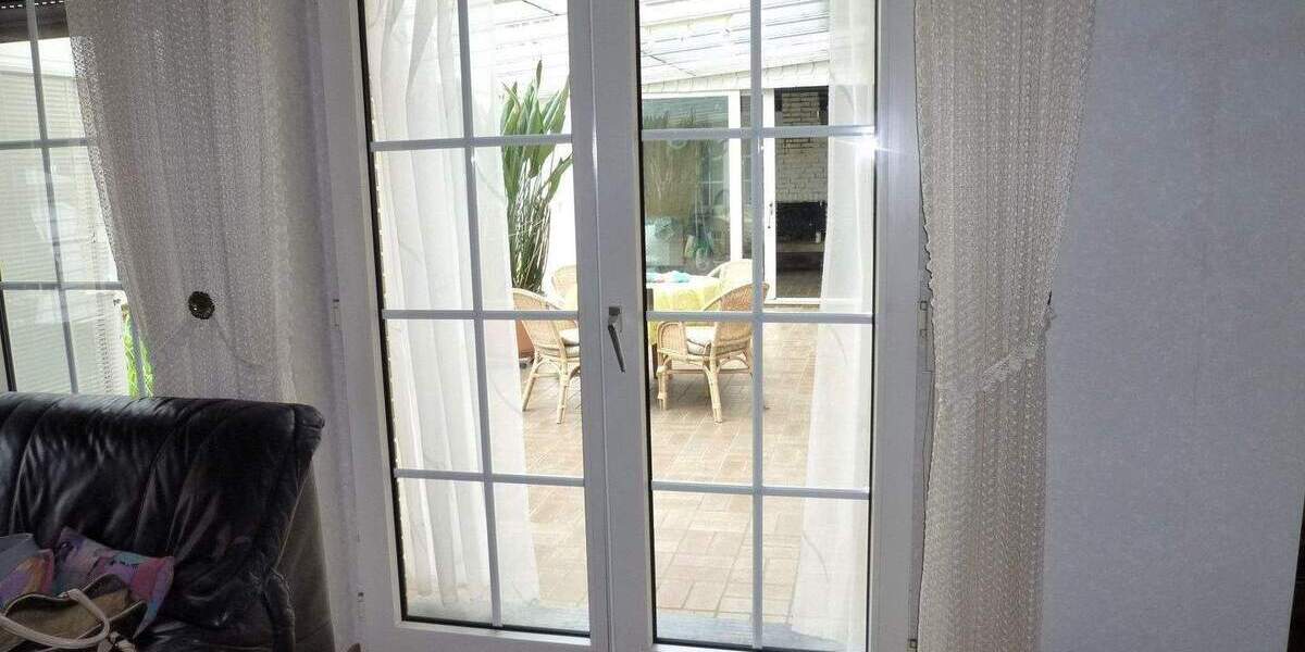 Bungalow Baesweiler - 5 Zimmer, 150 m&sup2;, 300.000&euro; | Angebot:25671392