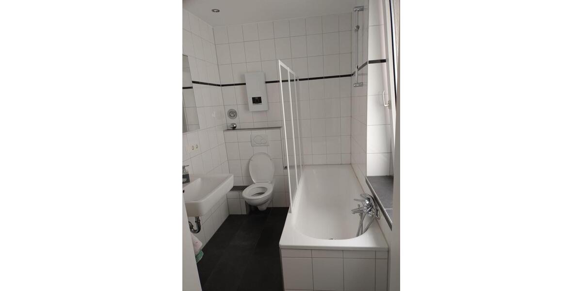 Etagenwohnung Aachen Aachen-Mitte - 2 Zimmer, 75 m&sup2;, 750&euro; | Angebot:25325574