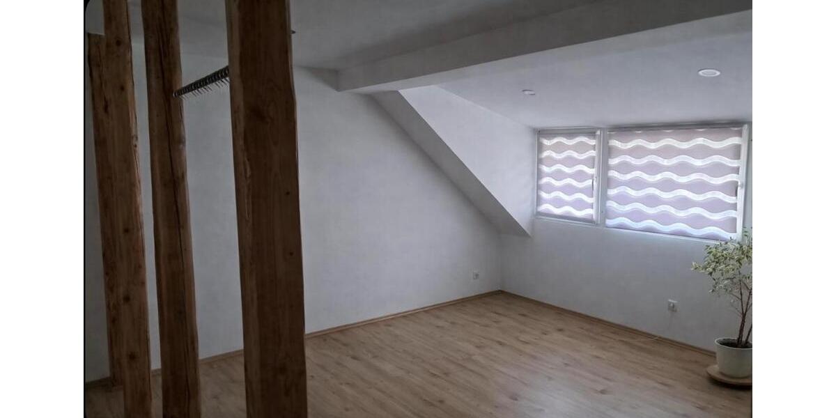 Etagenwohnung Heimbach - 6 Zimmer, 137 m&sup2;, 1.150&euro; | Angebot:25842750