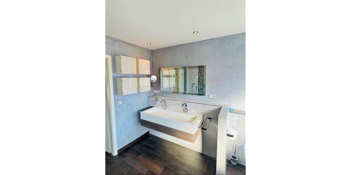 Etagenwohnung Euskirchen Innenstadt - 4 Zimmer, 134 m&sup2;, 375.000&euro; | Angebot:26672878