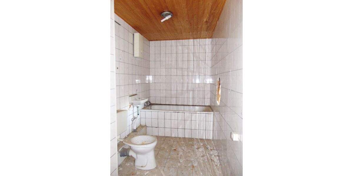 Mehrfamilienhaus, Wohnhaus Bergheim Oberaußem - 5 Zimmer, 160 m&sup2;, 189.000&euro; | Angebot:25666552