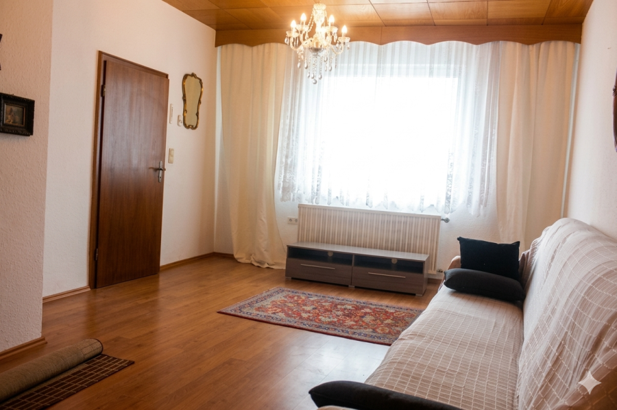 Provisionsfrei* Großzügiges Haus in Bedburg mit Einbauküche, 2 Garagen mit XXL-Terrassenpotenzial & Top-Pendlerlage zu Köln oder Düsseldorf - Reihenmittelhaus Bedburg Blerichen | Angebot:27334882