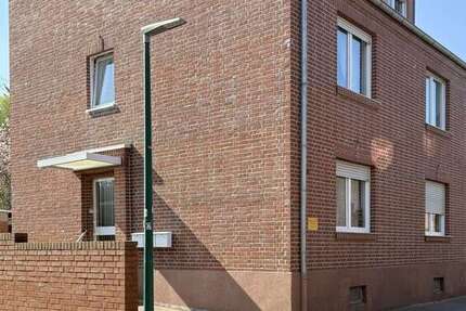 Haus Hürth - 9 Zimmer, 218 m&sup2;, 550.000&euro; | Angebot:23147851