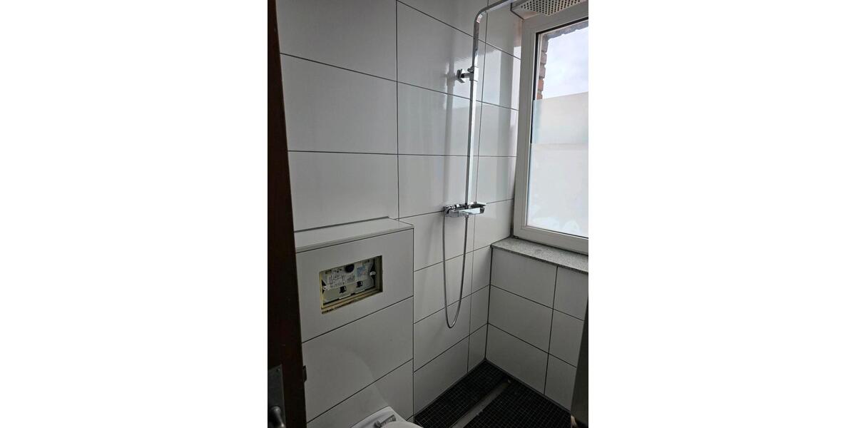 Dachgeschoßwohnung Alsdorf - 2 Zimmer, 40 m&sup2;, 730&euro; | Angebot:25931872