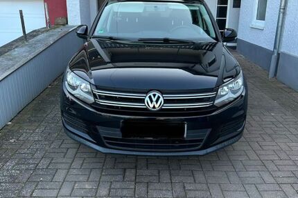 VW Tiguan 122.000 km 10.250 &euro; Mechernich 53894