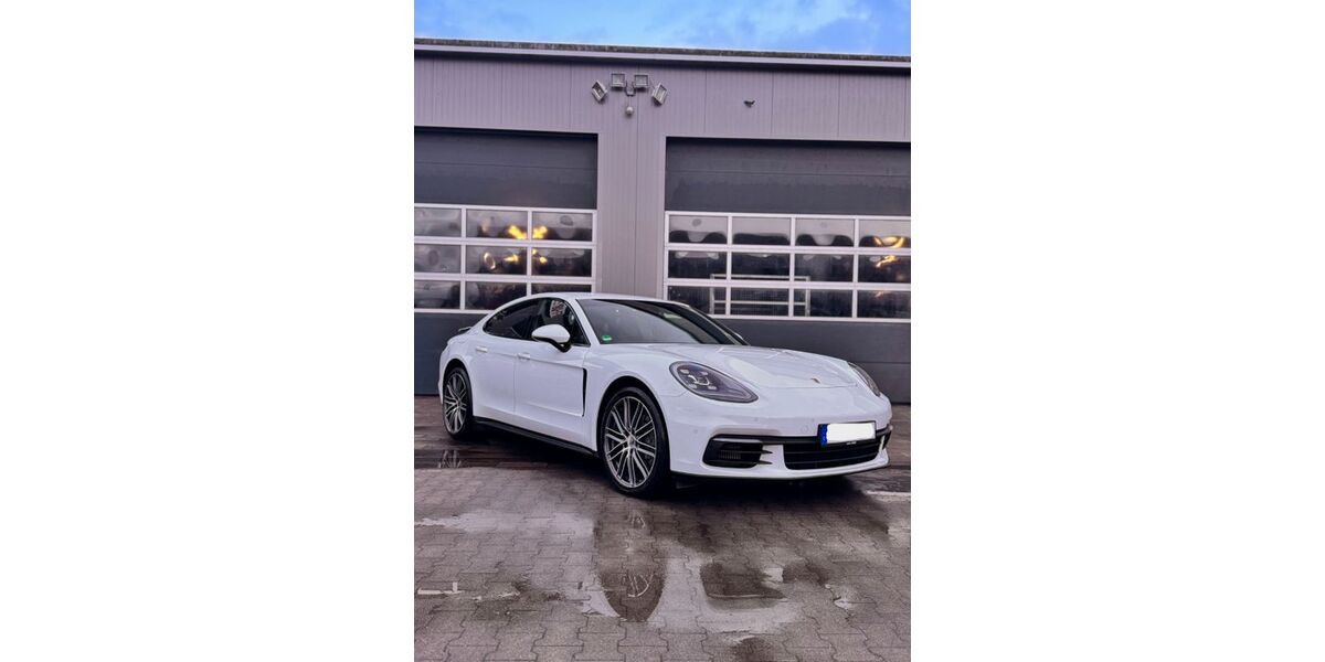 Porsche Panamera 82.985 km 71.000 &euro; Übach-Palenberg 52531