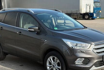 Ford Kuga 127.506 km 15.490 &euro; Alsdorf 52477