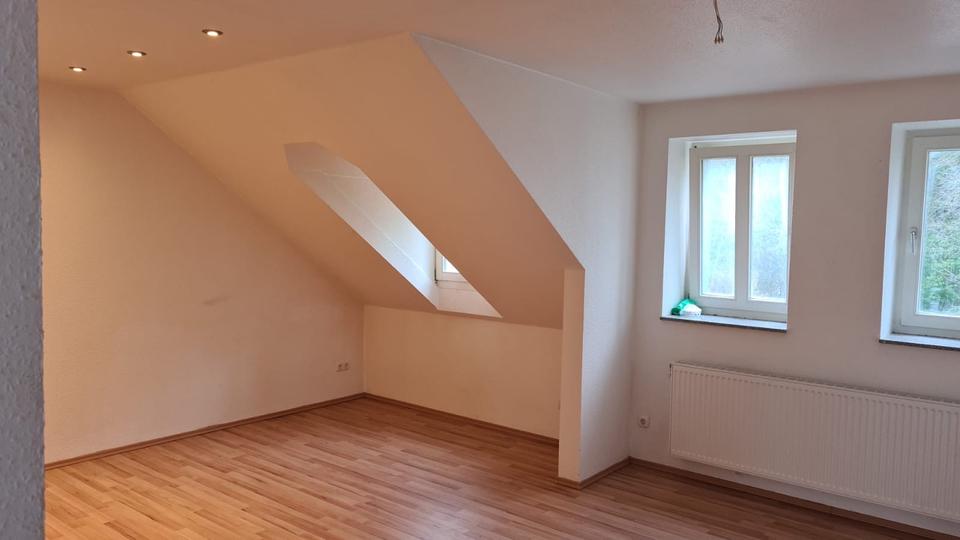 Dachgeschoßwohnung Würselen - 2.5 Zimmer, 50 m&sup2;, 570&euro; | Angebot:23760031