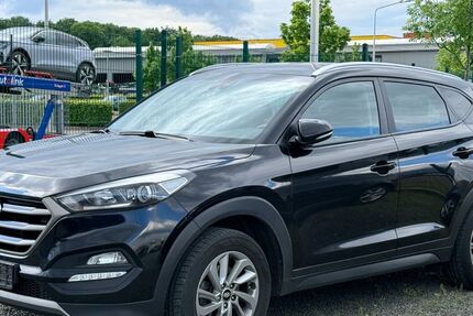 Hyundai TUCSON 178.000 km 9.950 &euro; Düren 52351