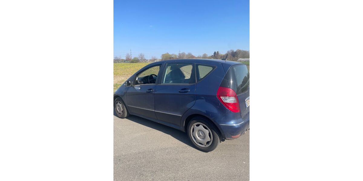 Mercedes-Benz A 180 200.235 km 1.200 &euro; Hürth 50354