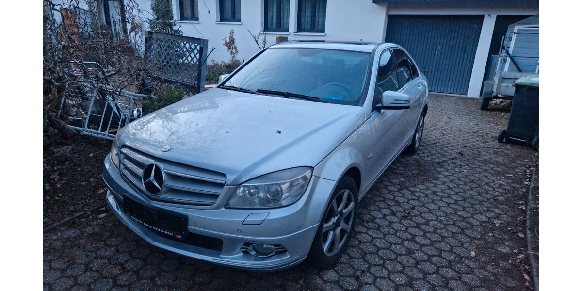 Mercedes-Benz C 220 303.500 km 5.500 &euro; Roetgen 52159