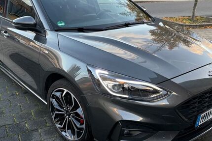 Ford Focus 56.500 km 17.900 &euro; Rommerskirchen 41569