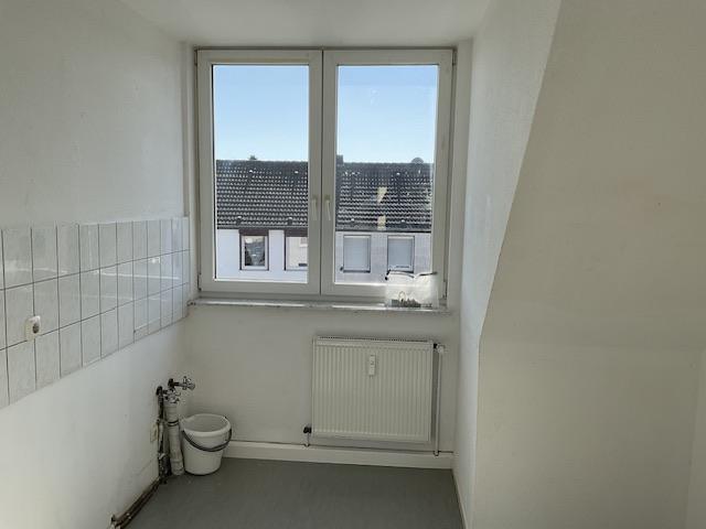 Dachgeschoßwohnung Alsdorf - 4.5 Zimmer, 81 m&sup2;, 426&euro; | Angebot:25963943
