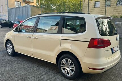 VW Sharan 381.281 km 5.000 &euro; Aachen 52068