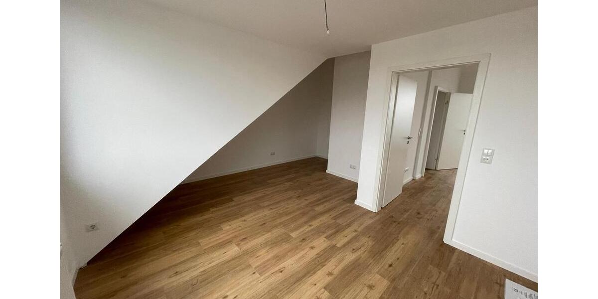 Dachgeschoßwohnung Aachen Aachen-Mitte - 2 Zimmer, 65 m&sup2;, 840&euro; | Angebot:26573264