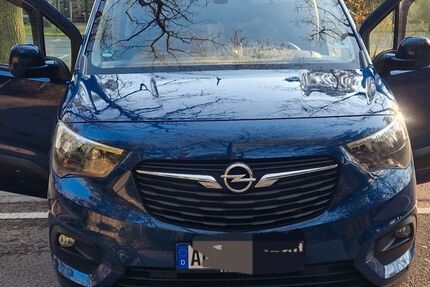 Opel Combo Life 69.000 km 15.600 &euro; Aachen 52078
