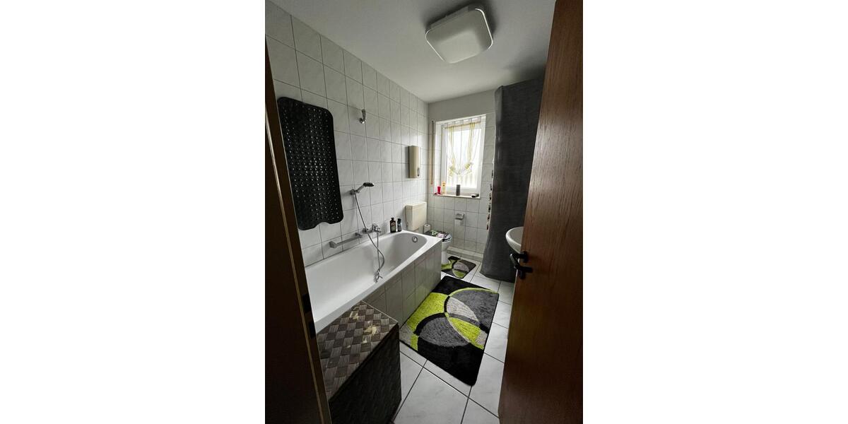 Etagenwohnung Merzenich - 3 Zimmer, 83 m&sup2;, 693&euro; | Angebot:25988618