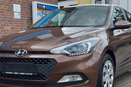 Hyundai i20 47.364 km 9.990 &euro; Düren 52349