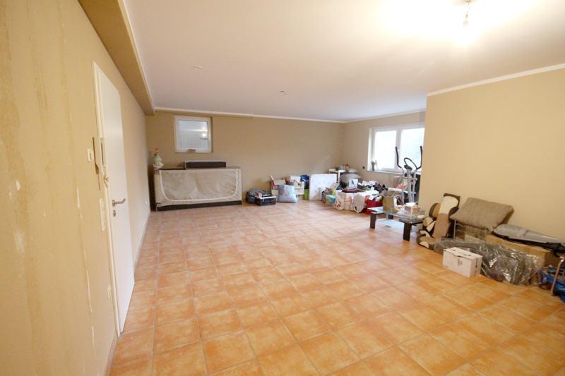 Etagenwohnung Erftstadt - 3 Zimmer, 102 m&sup2;, 1.450&euro; | Angebot:25991758